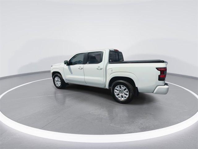 Photo of 2022 Glacier White Nissan Frontier