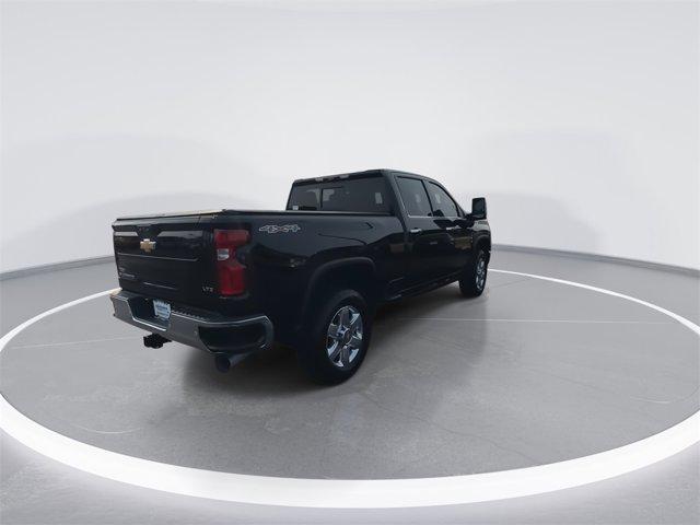 Photo of 2022 Black Chevrolet Silverado 2500