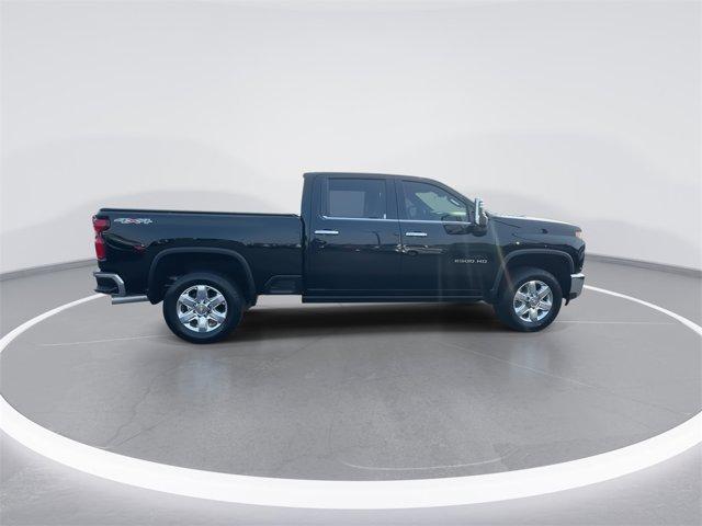 Photo of 2022 Black Chevrolet Silverado 2500