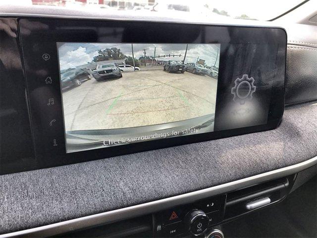 Photo of 2025 Gun Metallic/Super Black Nissan Kicks