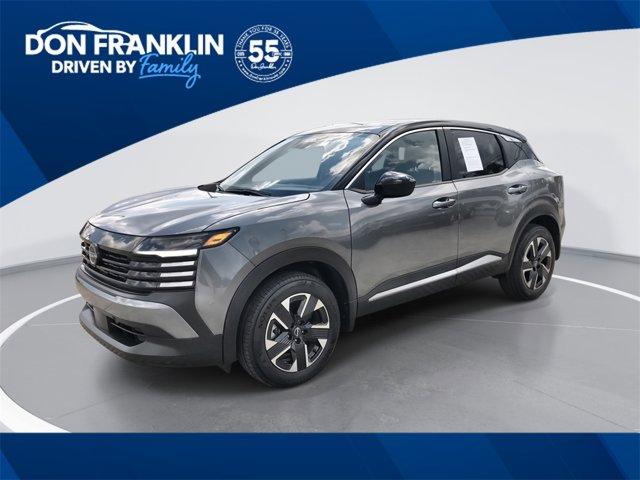 Photo of 2025 Gun Metallic/Super Black Nissan Kicks
