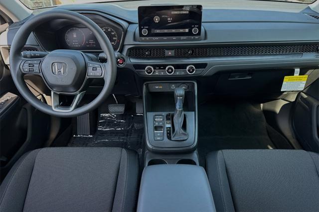Photo of 2025 Crystal Black Pearl Honda CR-V