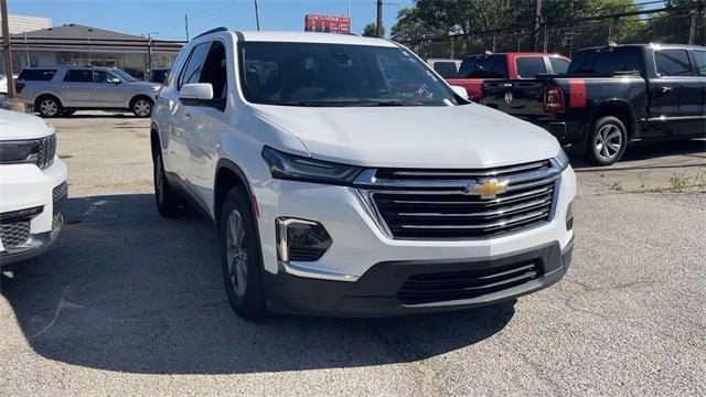 Photo of 2023 Summit White Chevrolet Traverse