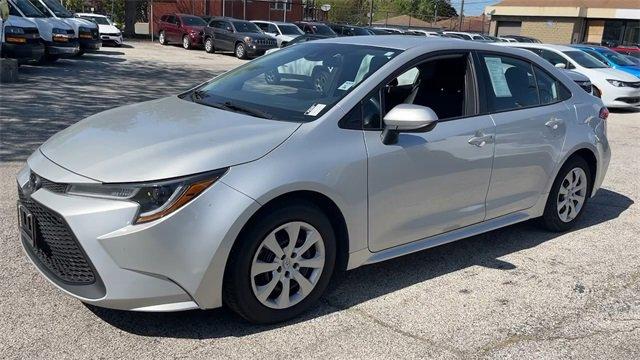 Photo of 2022 Silver Toyota Corolla