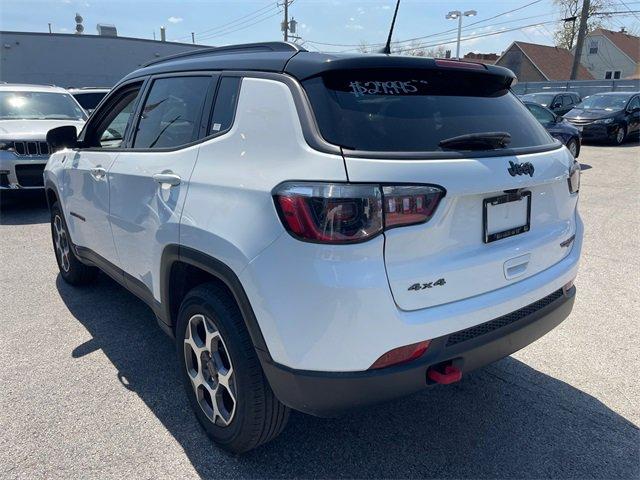 Photo of 2022 Bright White Clearcoat Jeep Compass