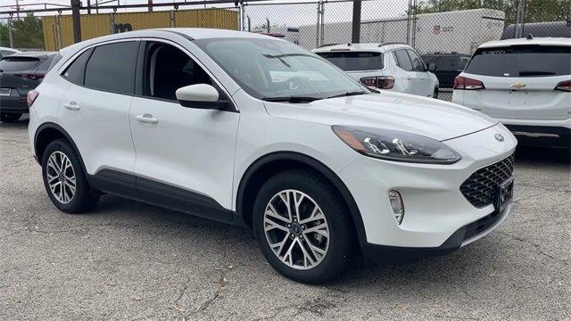 Photo of 2022 Oxford White Ford Escape