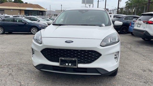 Photo of 2022 Oxford White Ford Escape