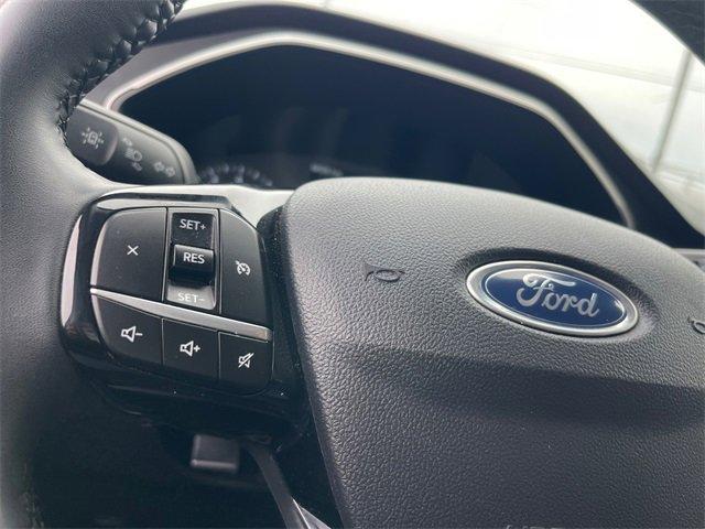 Photo of 2022 Oxford White Ford Escape