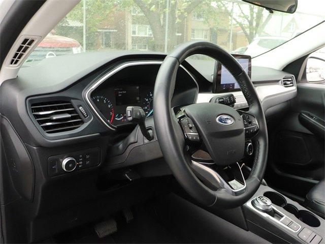 Photo of 2022 Oxford White Ford Escape