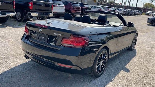 Photo of 2020 Jet Black BMW 230
