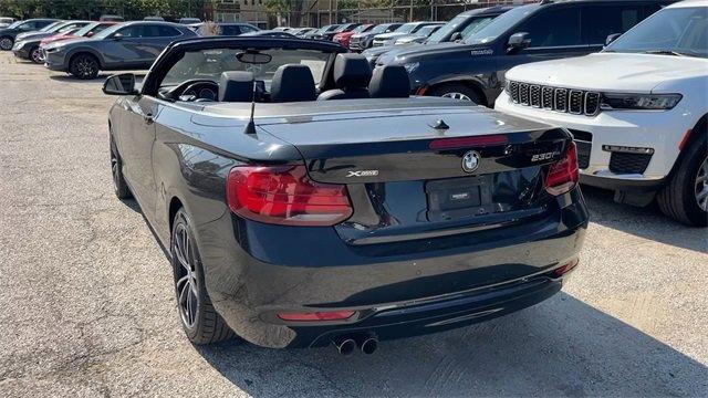 Photo of 2020 Jet Black BMW 230