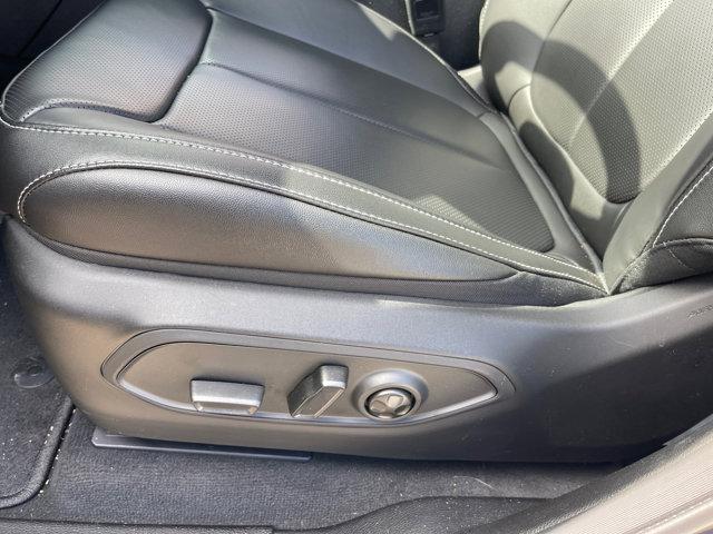 Photo of 2025 Baltic Gray Metallic Clearcoat Jeep Grand Cherokee L