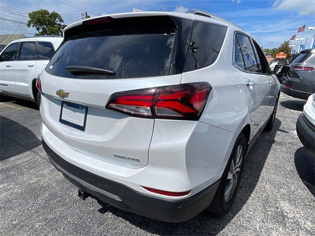 Photo of 2022 Iridescent Pearl Tricoat Chevrolet Equinox
