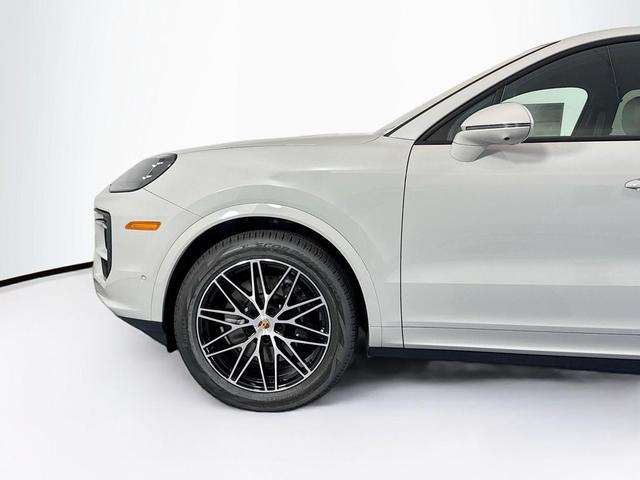 Photo of 2025 Chalk Porsche Cayenne