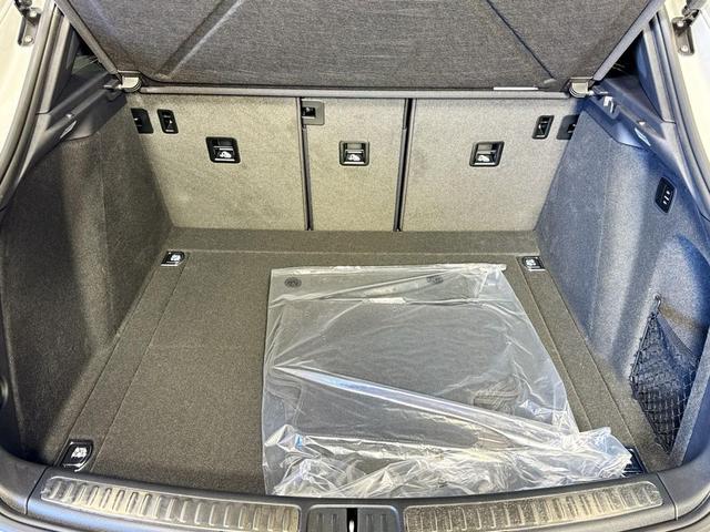 Photo of 2025 Chalk Porsche Macan
