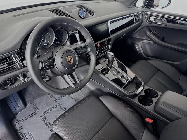 Photo of 2024 Black Porsche Macan