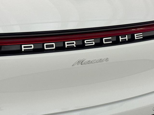 Photo of 2024 White Porsche Macan