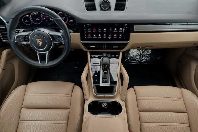 Photo of 2023 White Porsche Cayenne