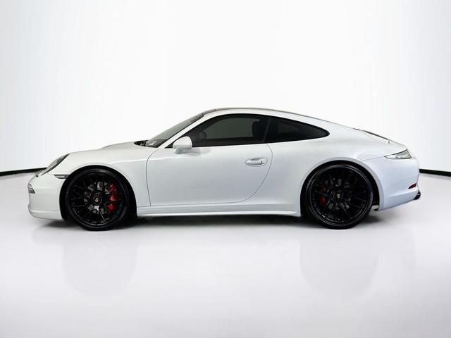 Photo of 2015 Carrara White Metallic Porsche 911