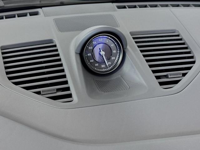Photo of 2024 Arctic Grey Porsche 911