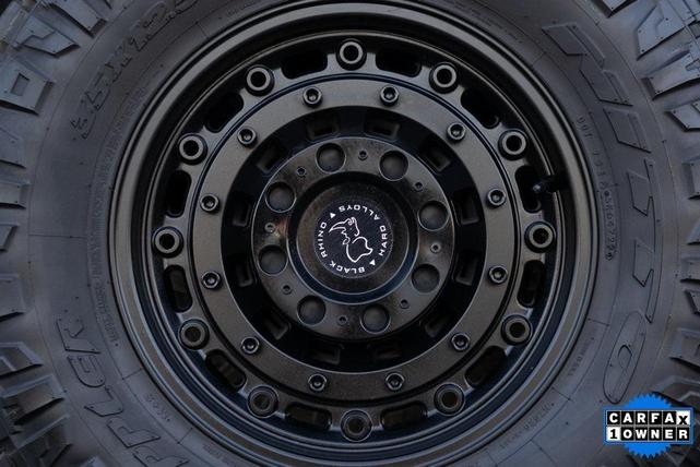 Photo of 2022 Black Chevrolet Silverado 2500