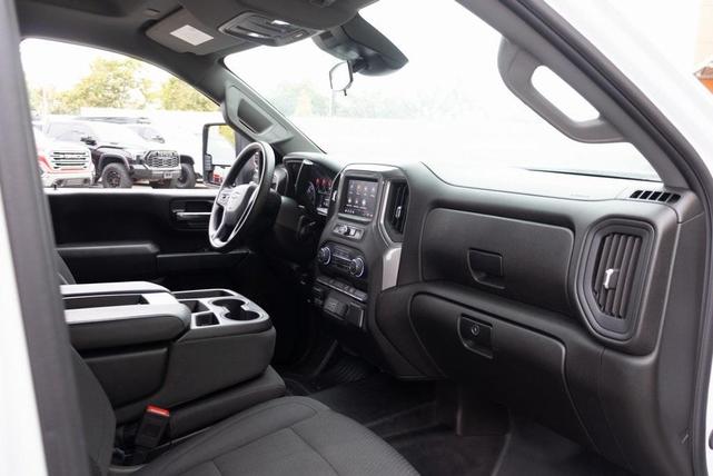 Photo of 2024 Summit White Chevrolet Silverado 2500