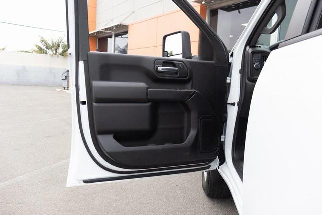Photo of 2024 Summit White Chevrolet Silverado 2500