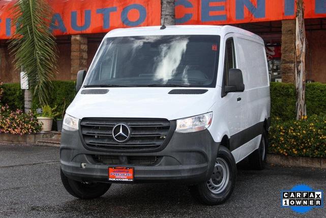 Photo of 2022 White Mercedes-Benz Sprinter 2500