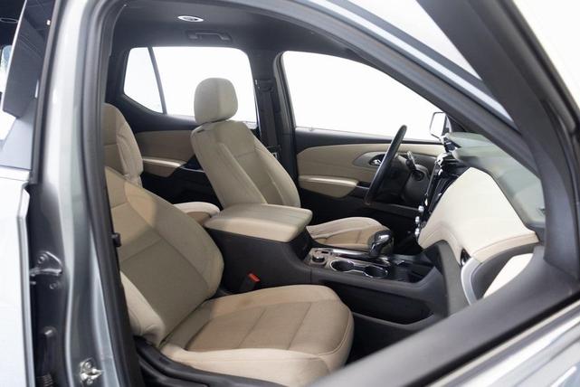 Photo of 2023 Sterling Gray Metallic Chevrolet Traverse