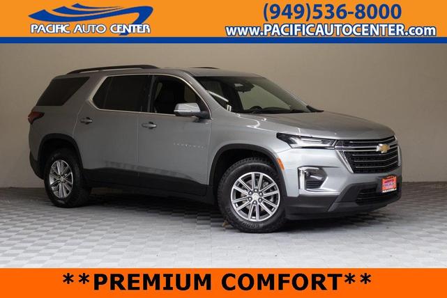 Photo of 2023 Sterling Gray Metallic Chevrolet Traverse