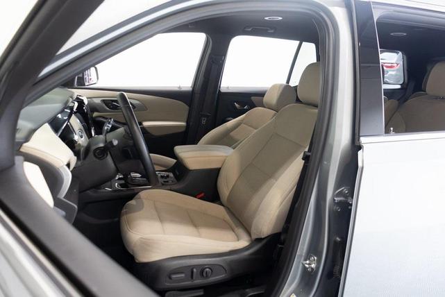 Photo of 2023 Sterling Gray Metallic Chevrolet Traverse