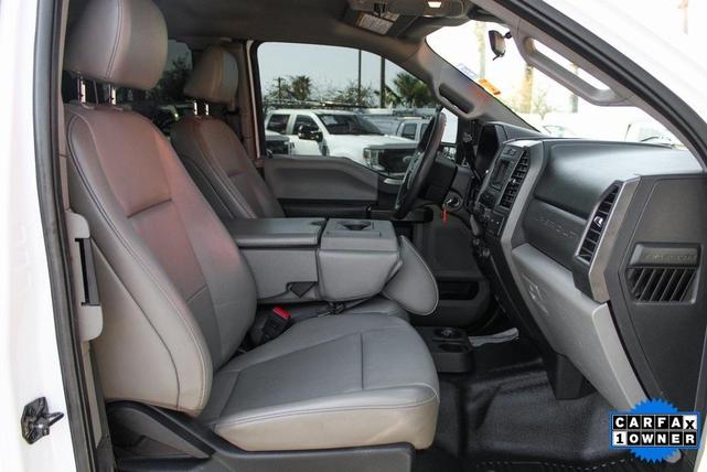 Photo of 2021 Oxford White Ford F-350
