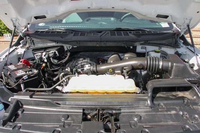 Photo of 2022 Oxford White Ford F-150