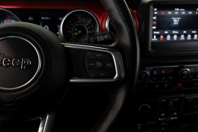 Photo of 2021 Bright White Clearcoat Jeep Wrangler