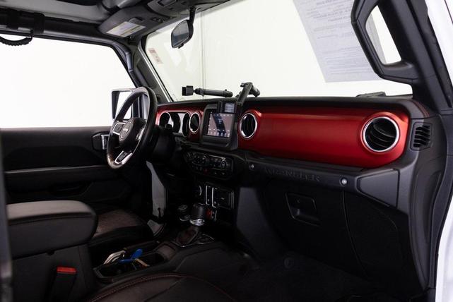 Photo of 2021 Bright White Clearcoat Jeep Wrangler