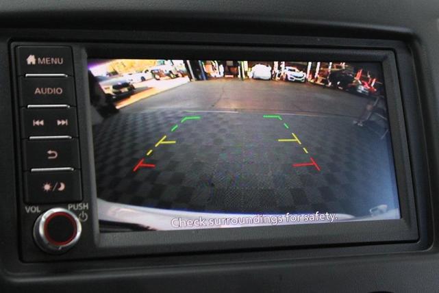 Photo of 2021 Cloud White Nissan NV200