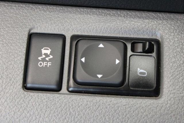 Photo of 2021 Cloud White Nissan NV200