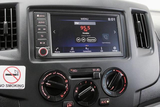 Photo of 2021 Cloud White Nissan NV200