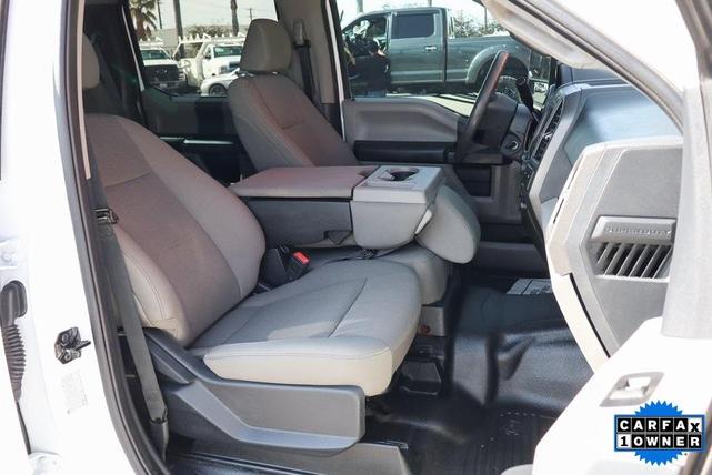 Photo of 2022 Oxford White Ford F-350