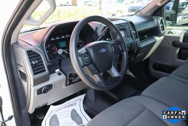 Photo of 2022 Oxford White Ford F-350