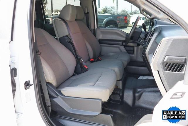 Photo of 2022 Oxford White Ford F-350