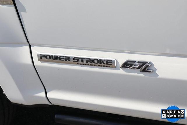 Photo of 2022 Oxford White Ford F-350
