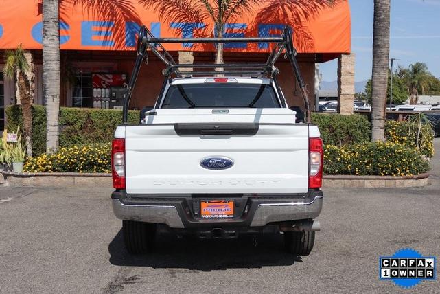 Photo of 2022 Oxford White Ford F-350