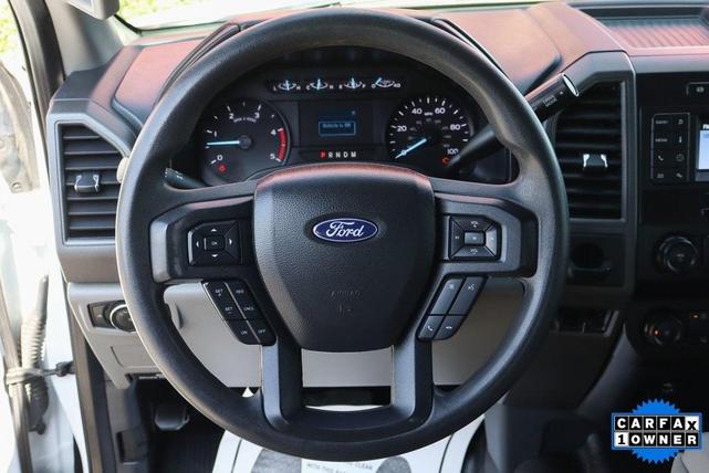 Photo of 2022 Oxford White Ford F-350