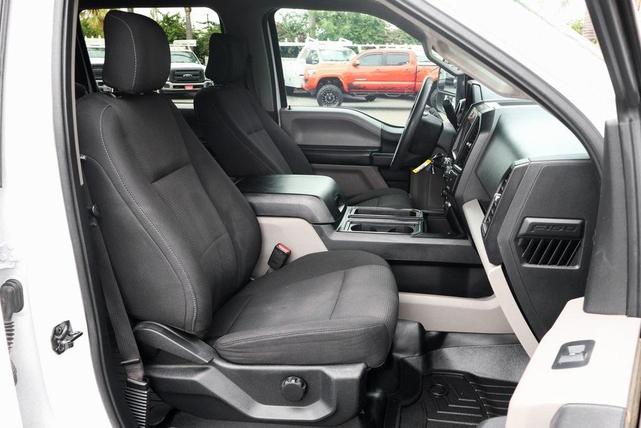 Photo of 2017 Oxford White Ford F-150