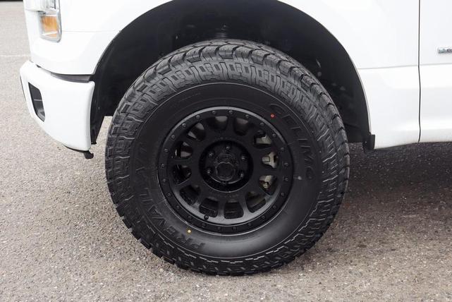 Photo of 2017 Oxford White Ford F-150