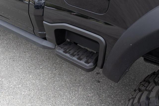 Photo of 2023 Agate Black Metallic Ford F-250