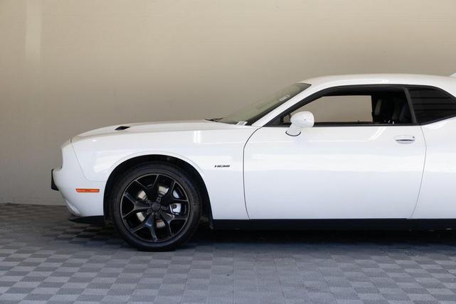 Photo of 2016 Ivory White Tri-Coat Pearl Dodge Challenger