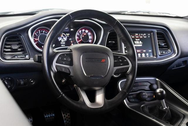 Photo of 2016 Ivory White Tri-Coat Pearl Dodge Challenger