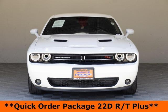 Photo of 2016 Ivory White Tri-Coat Pearl Dodge Challenger